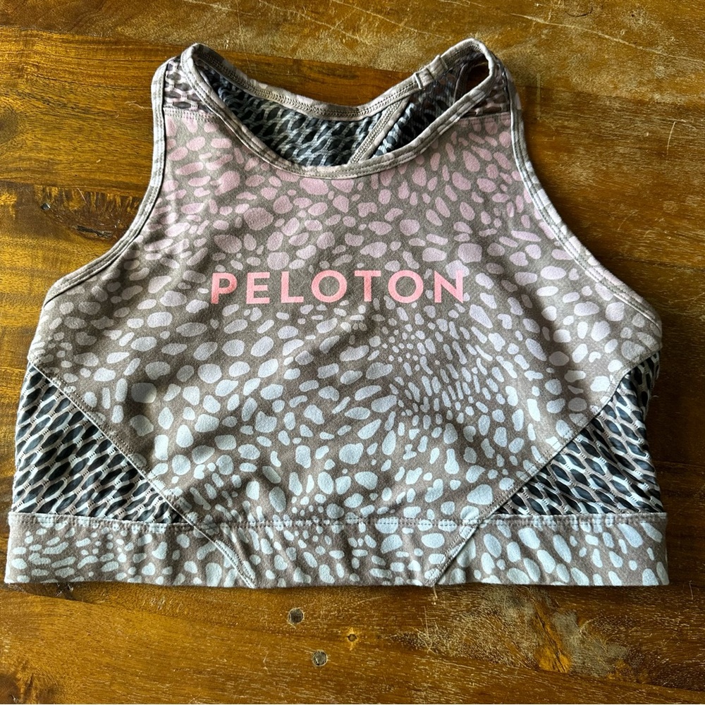 Peloton With logo animal print sports bra ladies‎ size Large